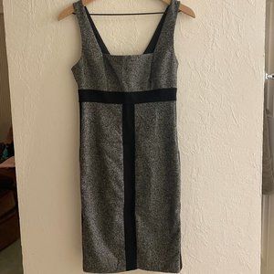 Tweed dress with black outlines